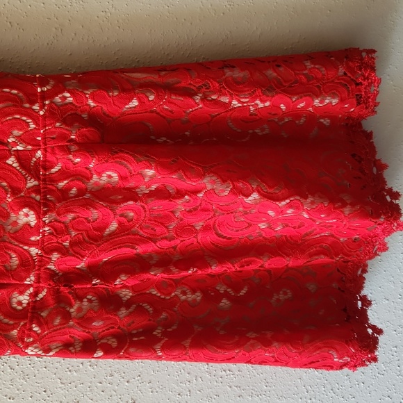 Pretty, red Francesca's lace dress in great condition! - Picture 3 of 13
